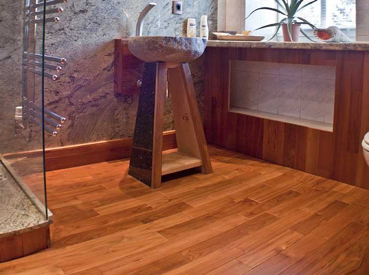 Parquet teak, pavimenti legno teak: posa incollata Parquet prefinito teak